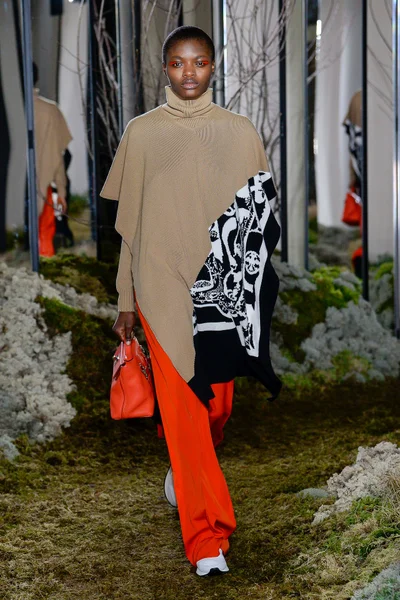 Look 31